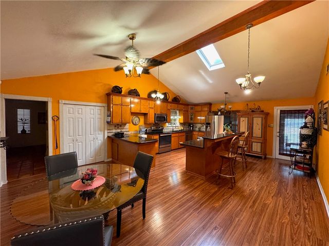 296 County Road 1601, Alice, TX 78332