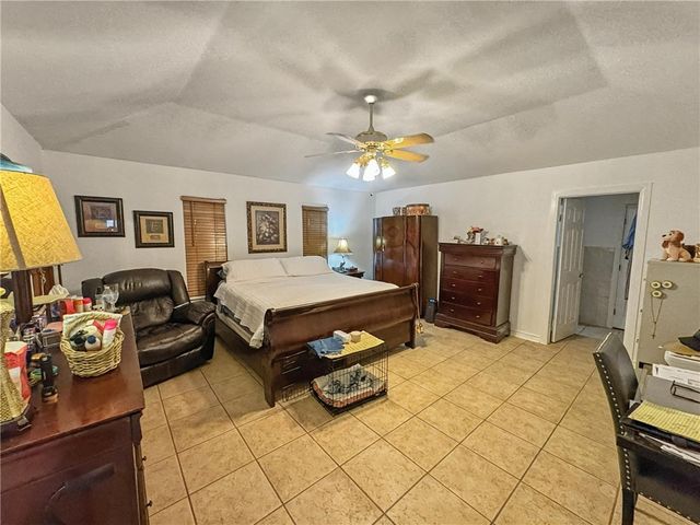 296 County Road 1601, Alice, TX 78332