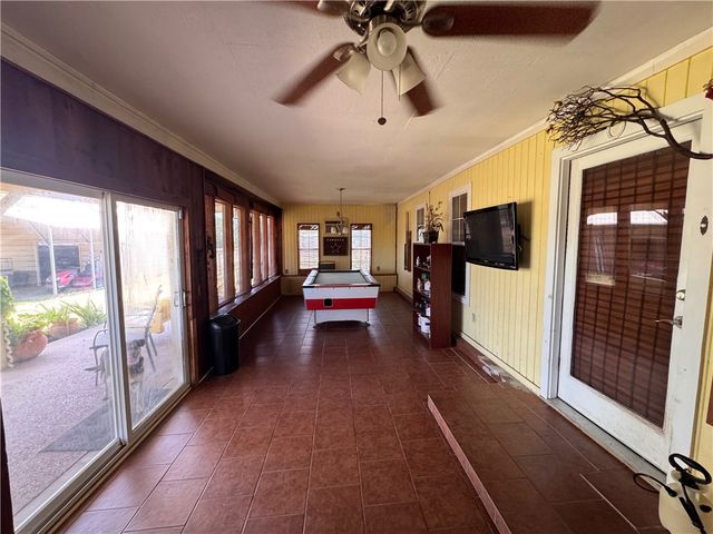 296 County Road 1601, Alice, TX 78332