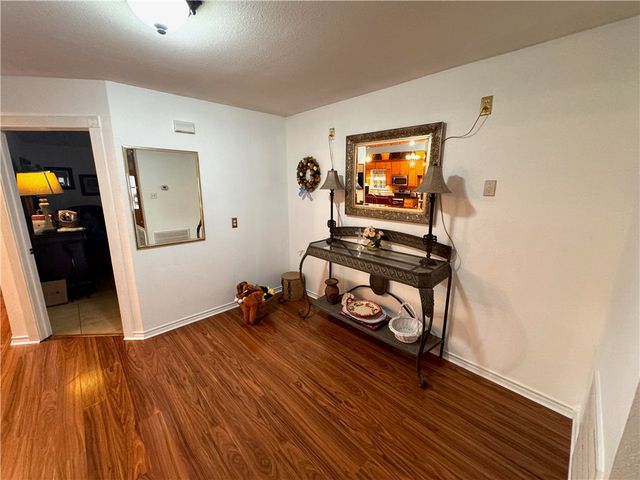 296 County Road 1601, Alice, TX 78332