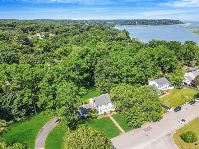 2 Sea View Lane, Mount Sinai, NY 11766