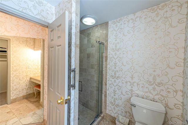 2 Sea View Lane, Mount Sinai, NY 11766