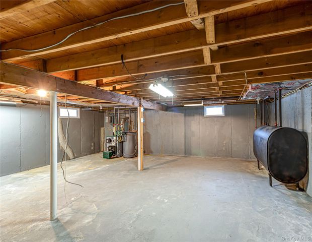 2 Sea View Lane, Mount Sinai, NY 11766