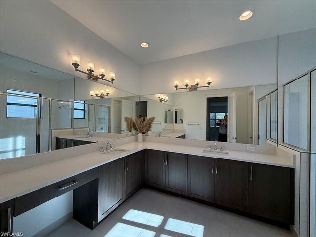 20623 Fair Oak LN, Estero, FL 33928