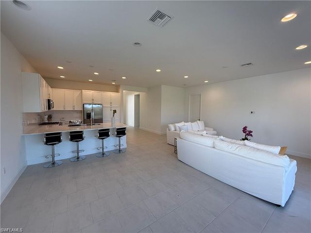 20623 Fair Oak LN, Estero, FL 33928