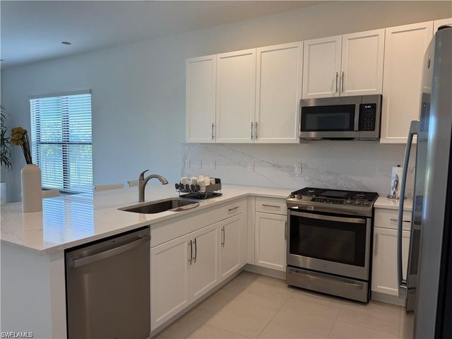 20623 Fair Oak LN, Estero, FL 33928