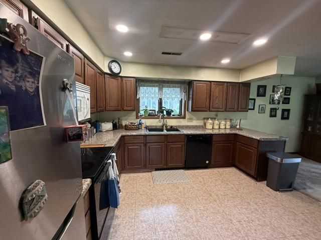 5578 Woodland Drive, Waunakee, WI 53597