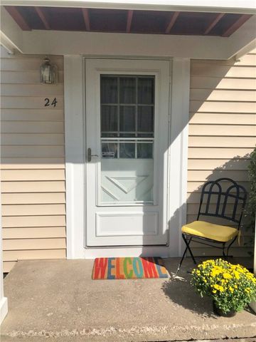 24 Arrowhead North, Perinton, NY 14450