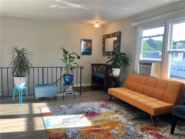 24 Arrowhead North, Perinton, NY 14450