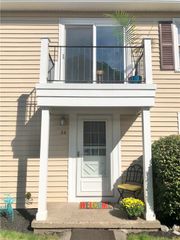 24 Arrowhead North, Perinton, NY 14450
