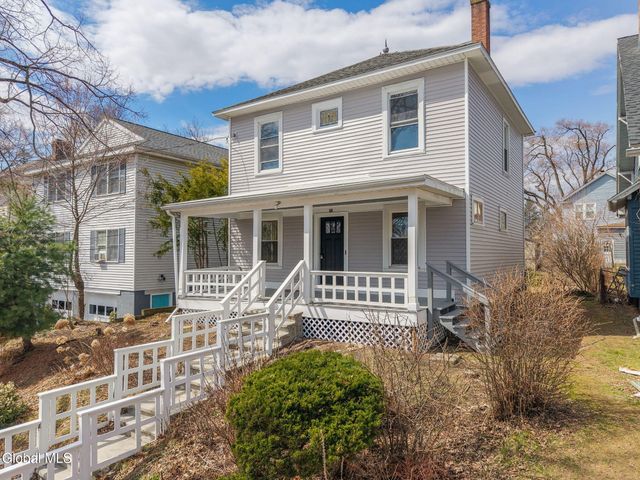 18 Fairlawn Avenue, Albany, NY 12203