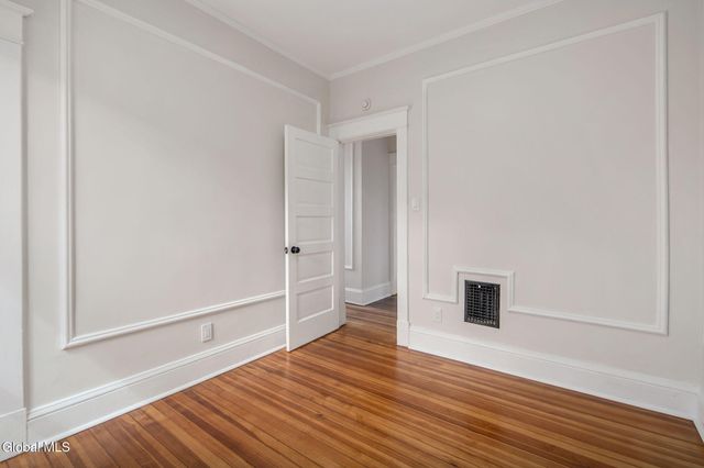 18 Fairlawn Avenue, Albany, NY 12203