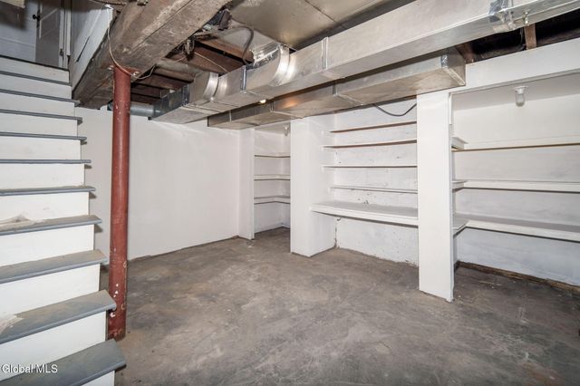 18 Fairlawn Avenue, Albany, NY 12203