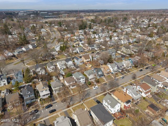 18 Fairlawn Avenue, Albany, NY 12203