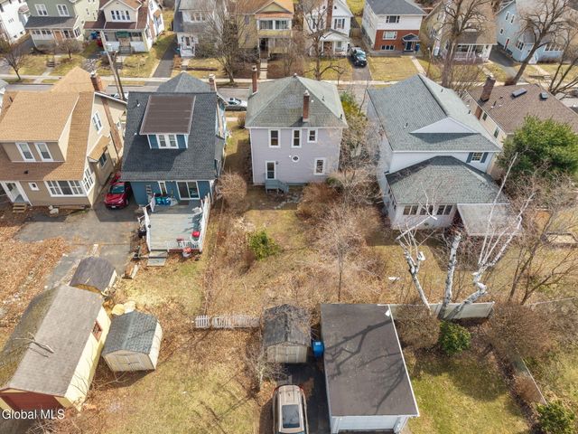 18 Fairlawn Avenue, Albany, NY 12203