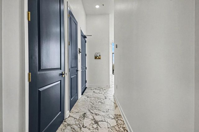 4820 Caroline Street 501, Houston, TX 77004