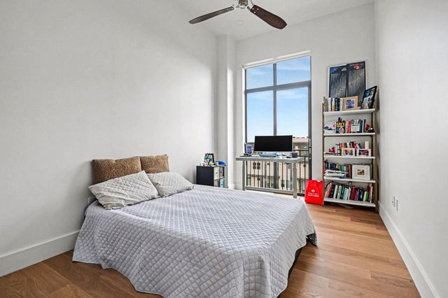 4820 Caroline Street 501, Houston, TX 77004