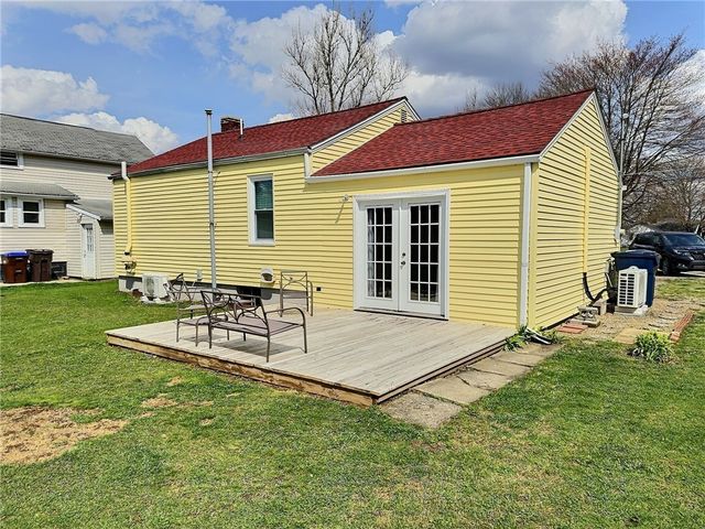 426 Houston Ave, Harrisville Boro, PA 16038
