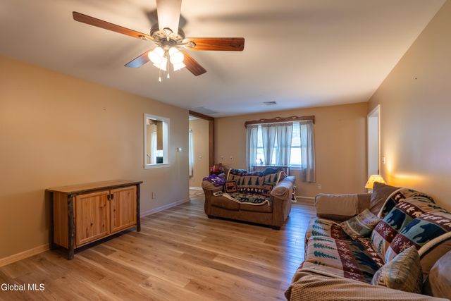 4 Leo Street, Queensbury, NY 12804