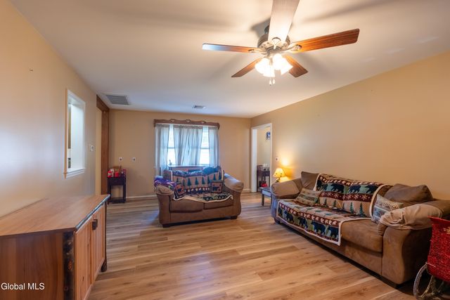 4 Leo Street, Queensbury, NY 12804