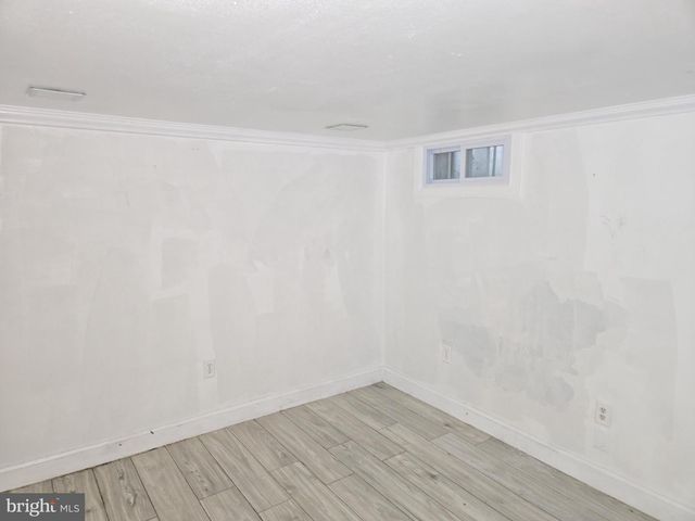 407 PARIS, Brooklawn, NJ 08030