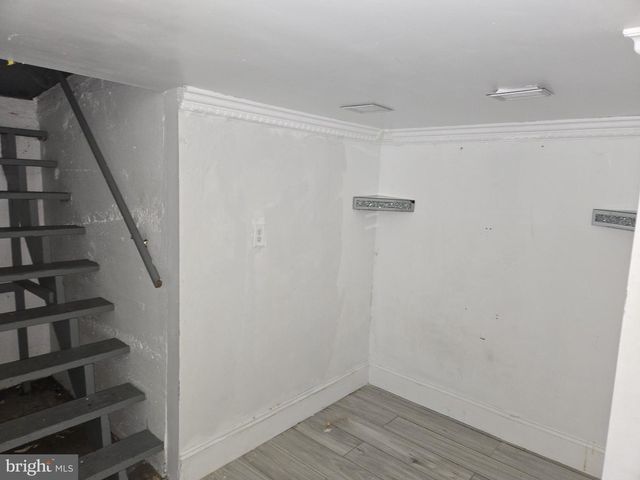 407 PARIS, Brooklawn, NJ 08030