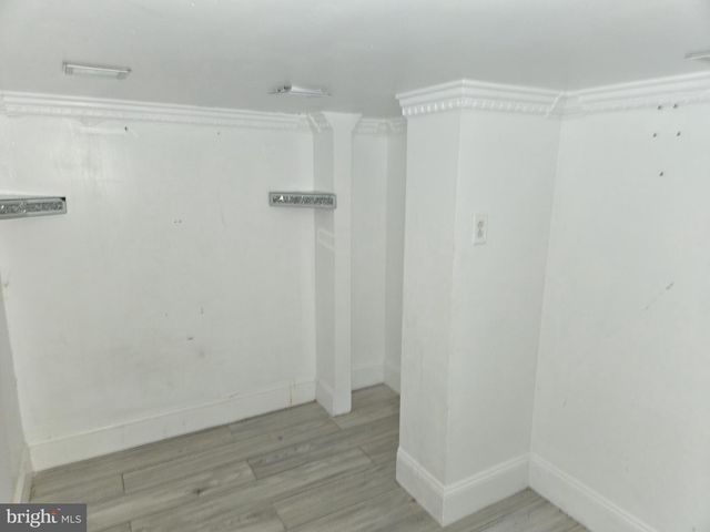 407 PARIS, Brooklawn, NJ 08030