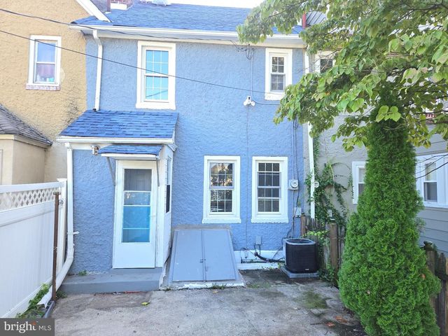 407 PARIS, Brooklawn, NJ 08030