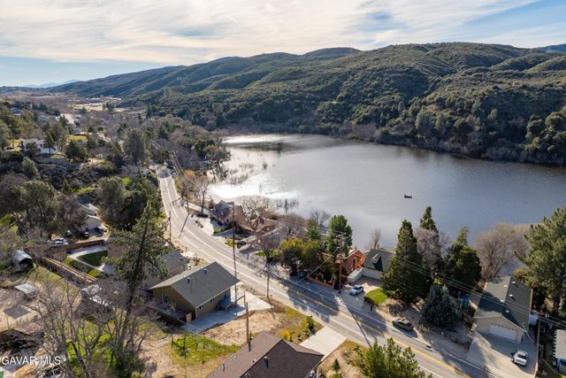 17819 Elizabeth Lake Road, Lake Hughes, CA 93532