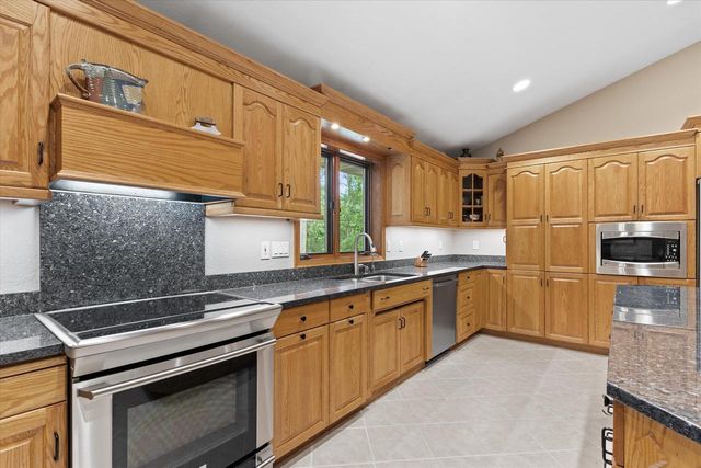 2416 N 118th STREET, Wauwatosa, WI 53226