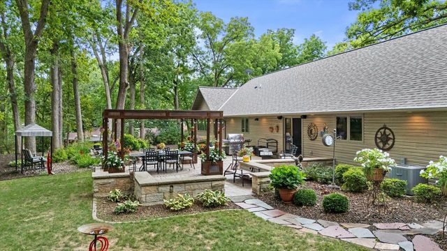 2416 N 118th STREET, Wauwatosa, WI 53226