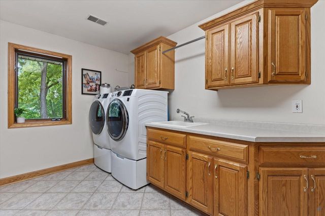 2416 N 118th STREET, Wauwatosa, WI 53226