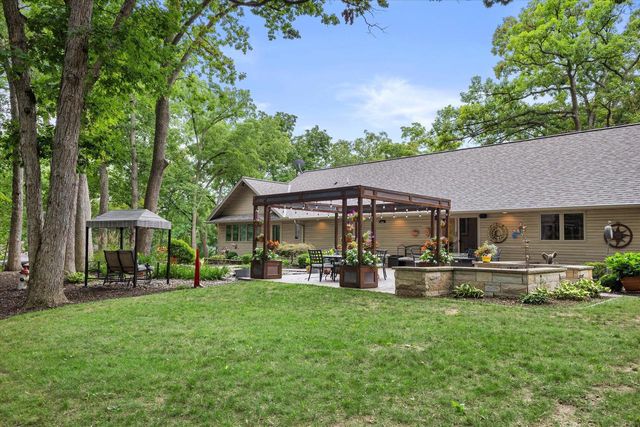 2416 N 118th STREET, Wauwatosa, WI 53226