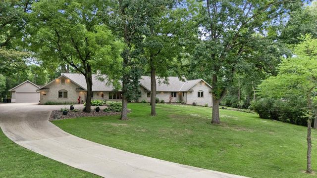 2416 N 118th STREET, Wauwatosa, WI 53226