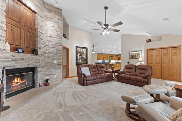 2416 N 118th STREET, Wauwatosa, WI 53226