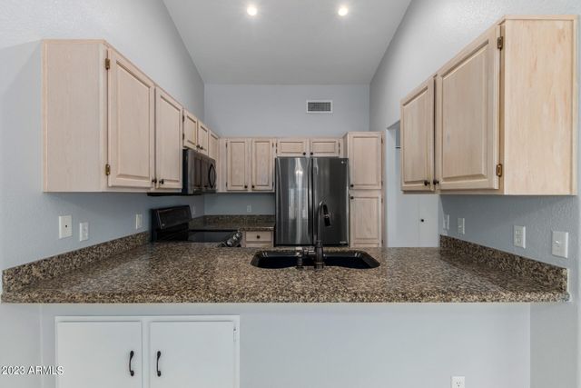 14300 W Bell Road Unit 349, Surprise, AZ 85374