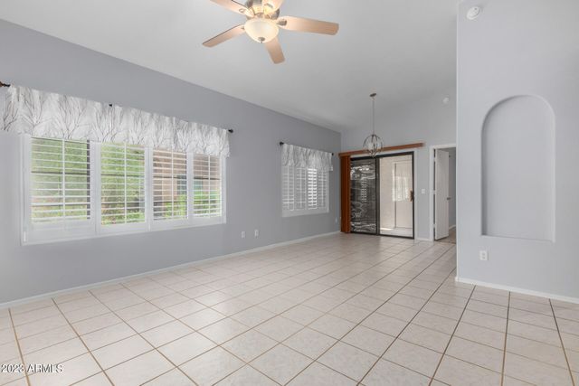 14300 W Bell Road Unit 349, Surprise, AZ 85374