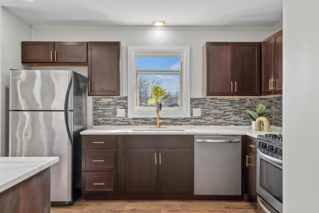 3708 Central Avenue, Valparaiso, IN 46383