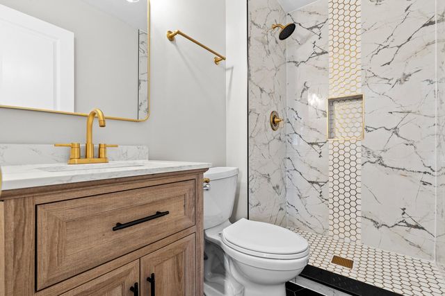 3708 Central Avenue, Valparaiso, IN 46383