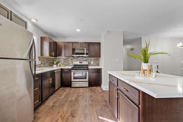 3708 Central Avenue, Valparaiso, IN 46383