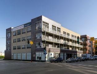 2157 N Damen Avenue, Chicago, IL 60647