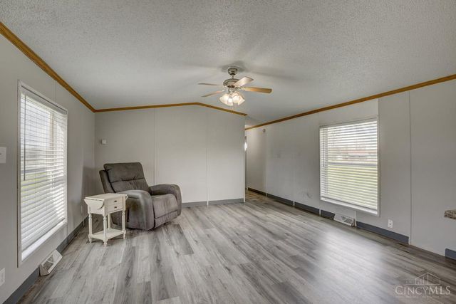 2001 Justin Lane, Franklin Twp, OH 45106