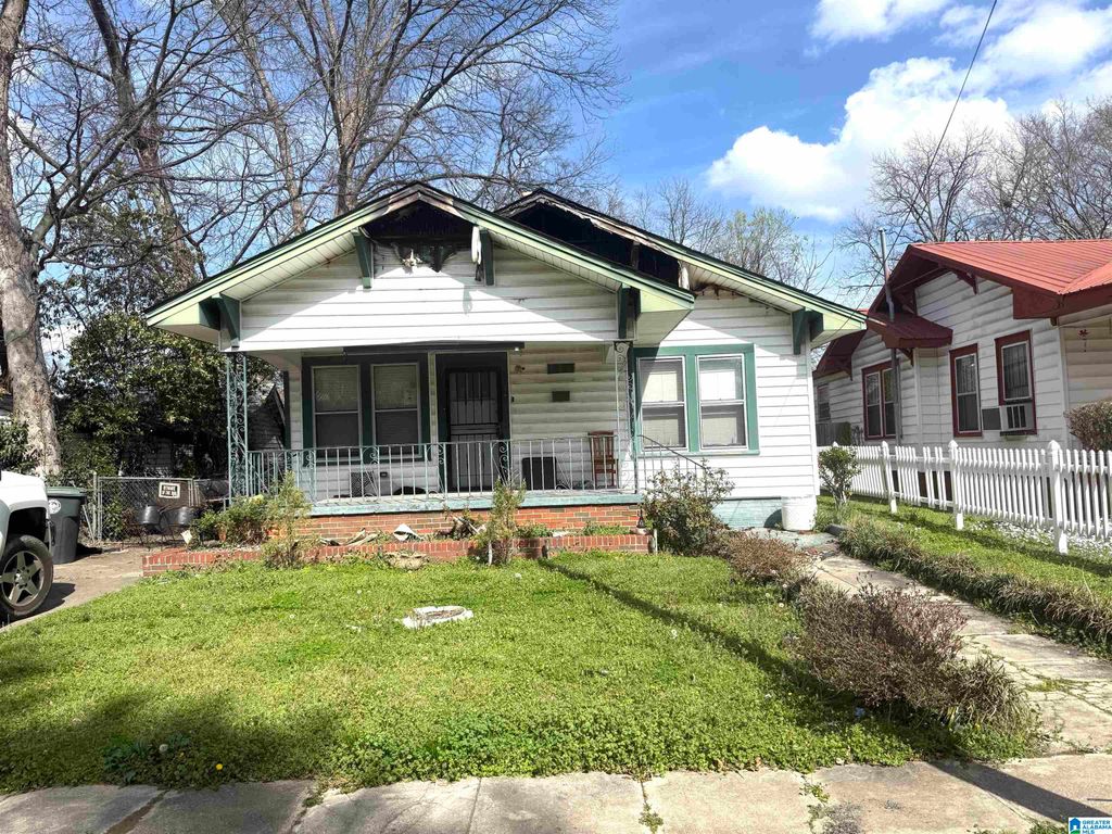 809 11TH STREET SW, Birmingham, AL 35211