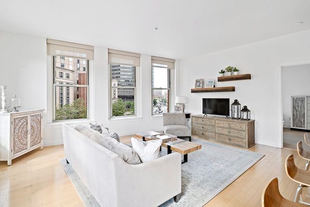 70 Lincoln St L412, Boston, MA 02111