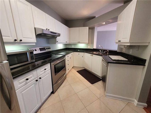 3334 Peachtree Road NE 404, Atlanta, GA 30326
