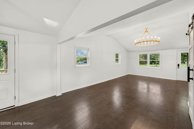 4503 N Camden Ln, Crestwood, KY 40014