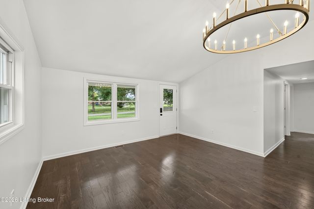 4503 N Camden Ln, Crestwood, KY 40014