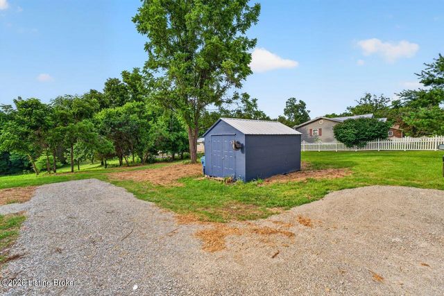 4503 N Camden Ln, Crestwood, KY 40014
