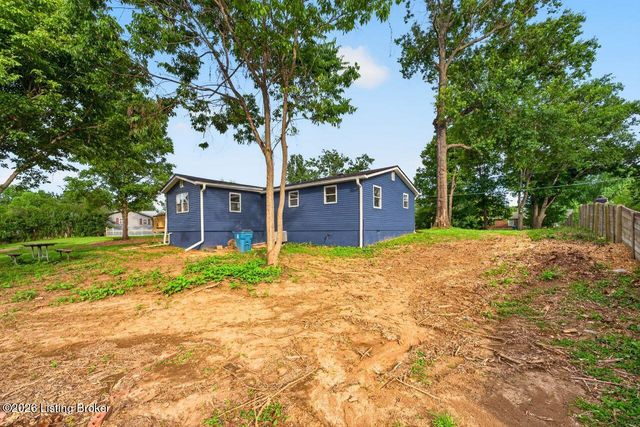 4503 N Camden Ln, Crestwood, KY 40014