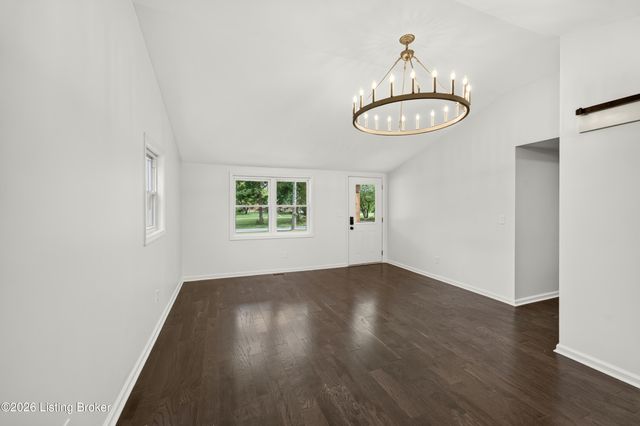 4503 N Camden Ln, Crestwood, KY 40014